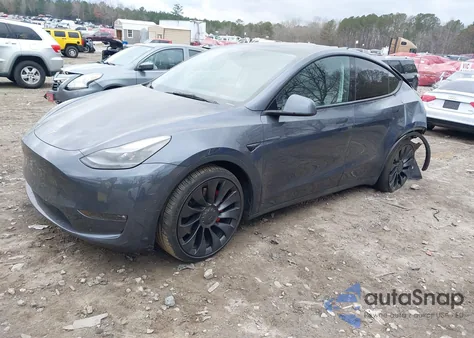 2022 Tesla Model Y Performance Dual Motor All-Wheel Drive z USA, uszkodzony, nr VIN 7SAYGDEF2NF508002